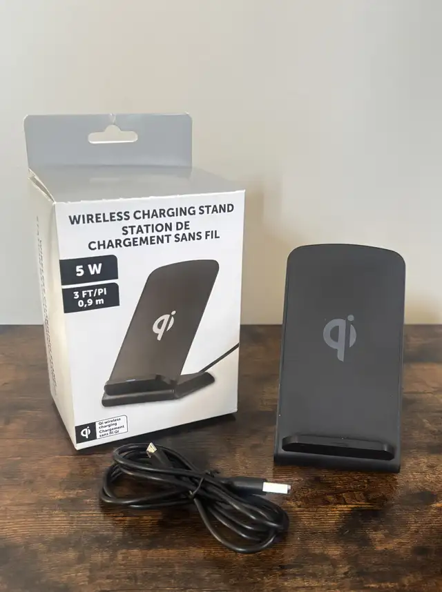 Qi  Wireless Charging Phone Charger in Cell Phone Accessories in Kingston - Image 2