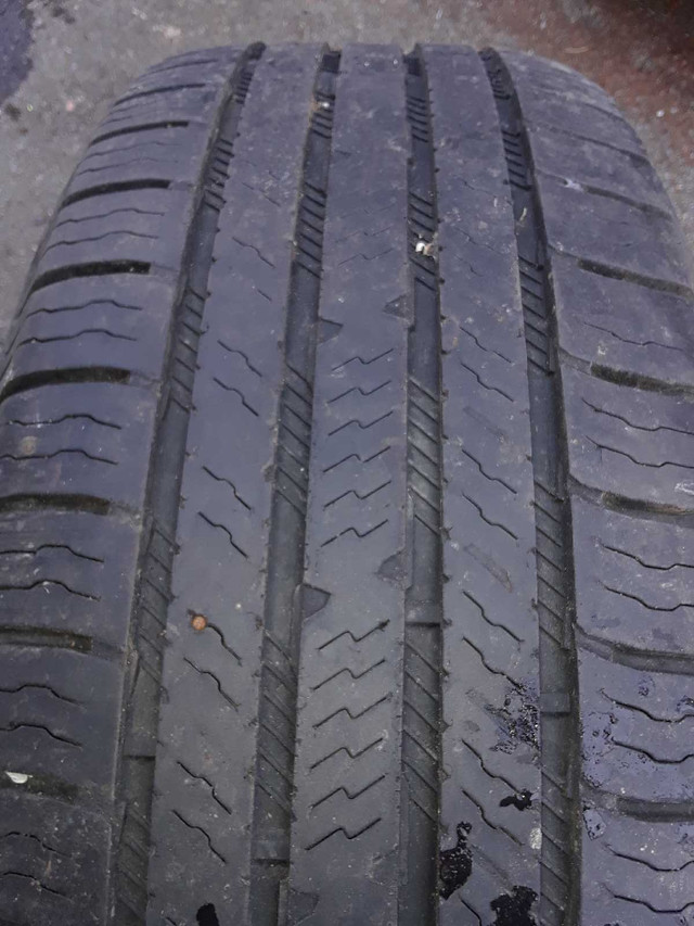 One 225 60 18 All Season tire in Tires & Rims in Kingston