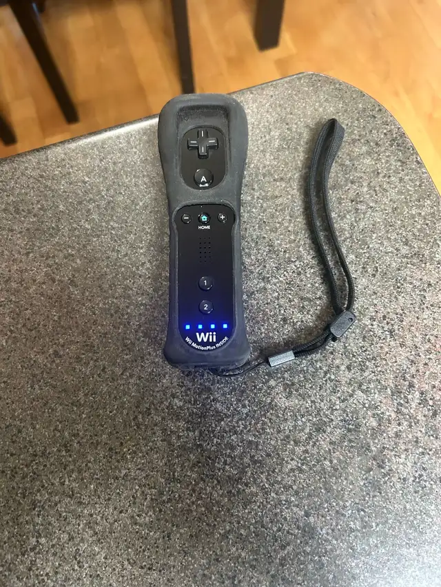Authentic Nintendo Wii Wiimote (Motion Plus)
