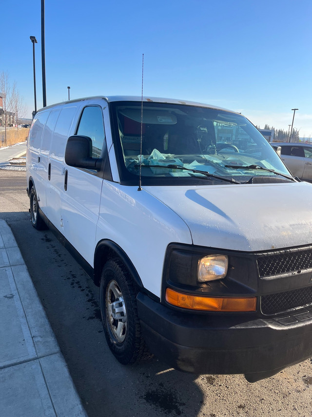 Chevrolet express 1500 in Cars & Trucks in Edmonton - Image 2