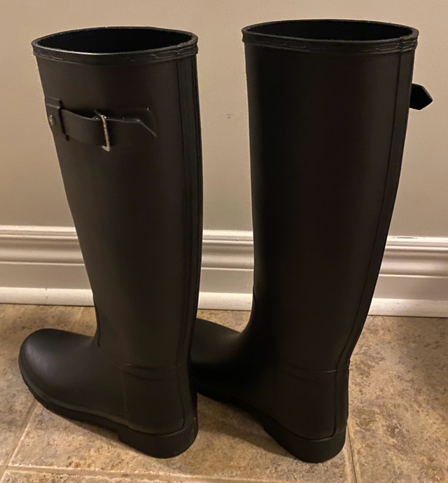 Hunter Boots ‘Tall Refined’  Size 6 Women’s Brand New in Women's - Shoes in Markham / York Region - Image 2