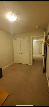 Single room for rent 1 year
