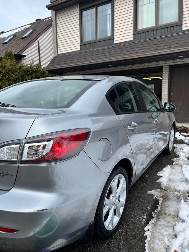 Mazda 3 GX 2013 dans Autos et camions  à Laval/Rive Nord - Image 3