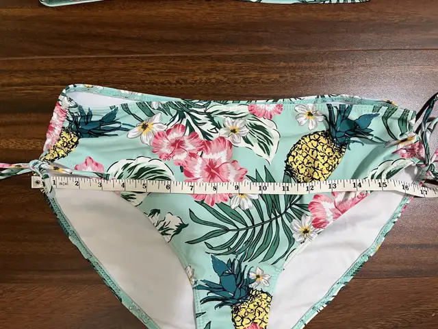 Shein women’s 1X bikini – floral mint, molded cups in Women's - Other in Oshawa / Durham Region - Image 6
