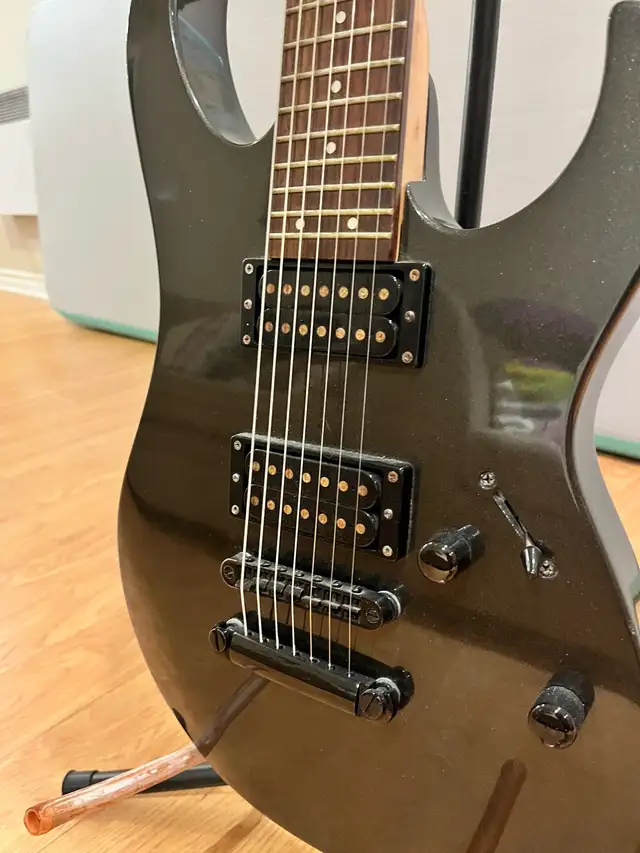 Washburn 7-string electric guitar in Guitars in Ottawa - Image 3