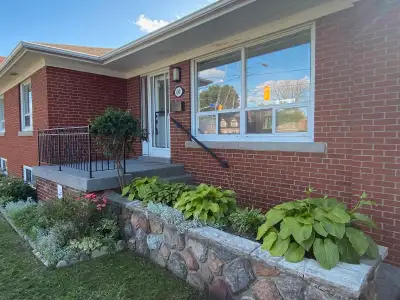 Clean Spacious Bungalow – Browns Line/Evans, Etobicoke – $3,900