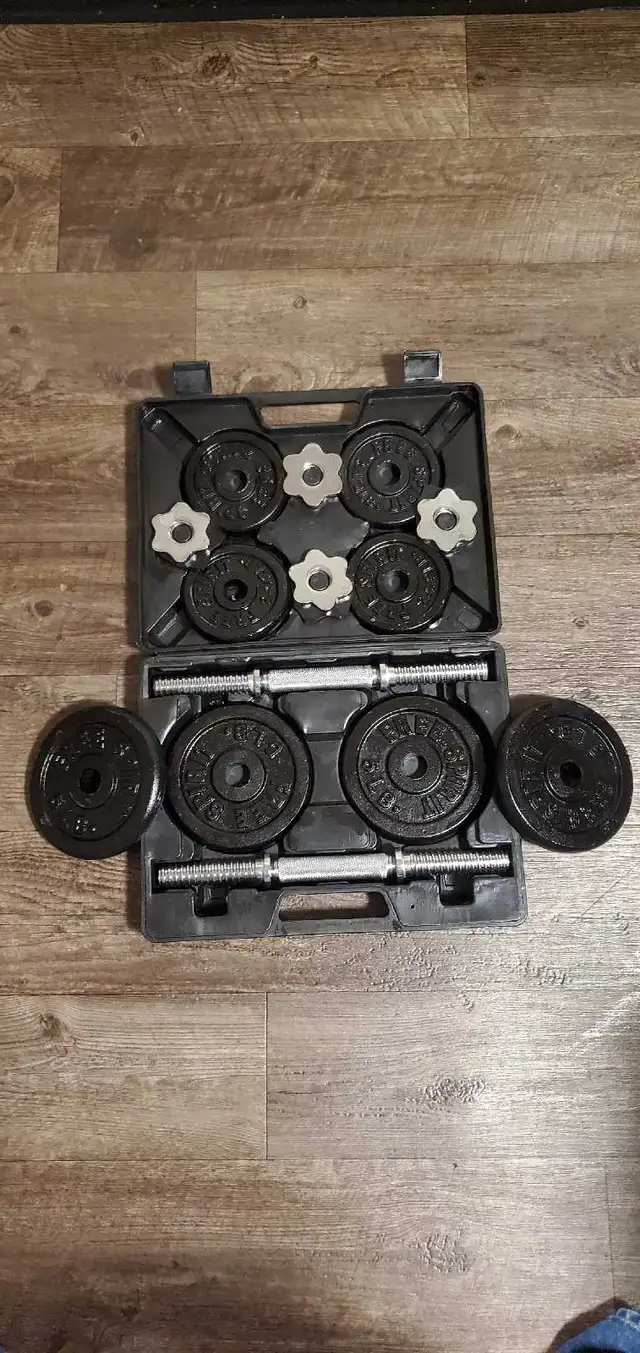 40lbs Adjustable Dumbbell set in Exercise Equipment in Barrie - Image 2