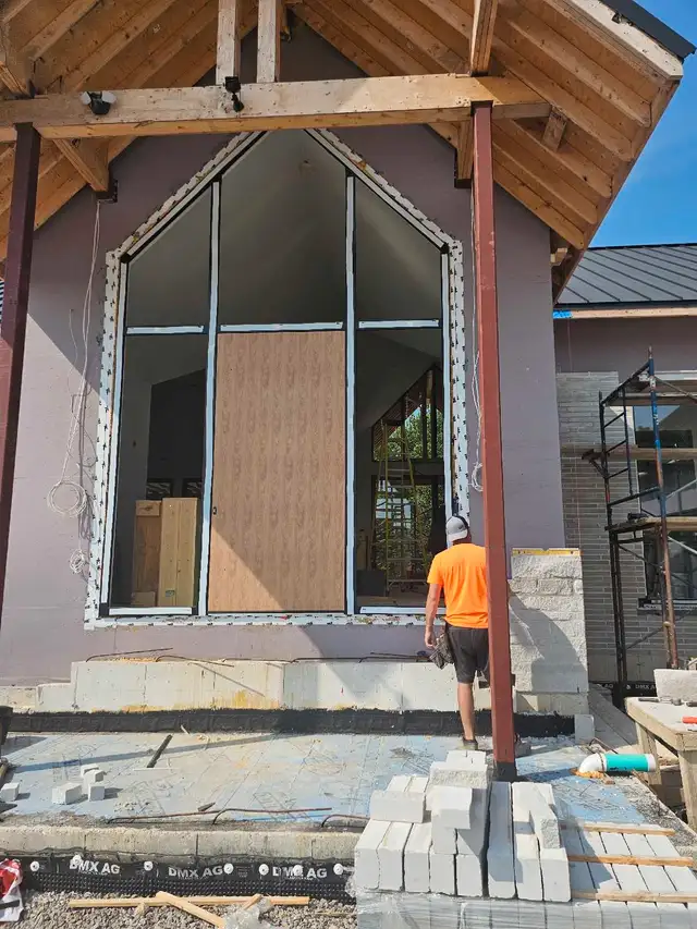 Windows and doors installation services62864740992385123