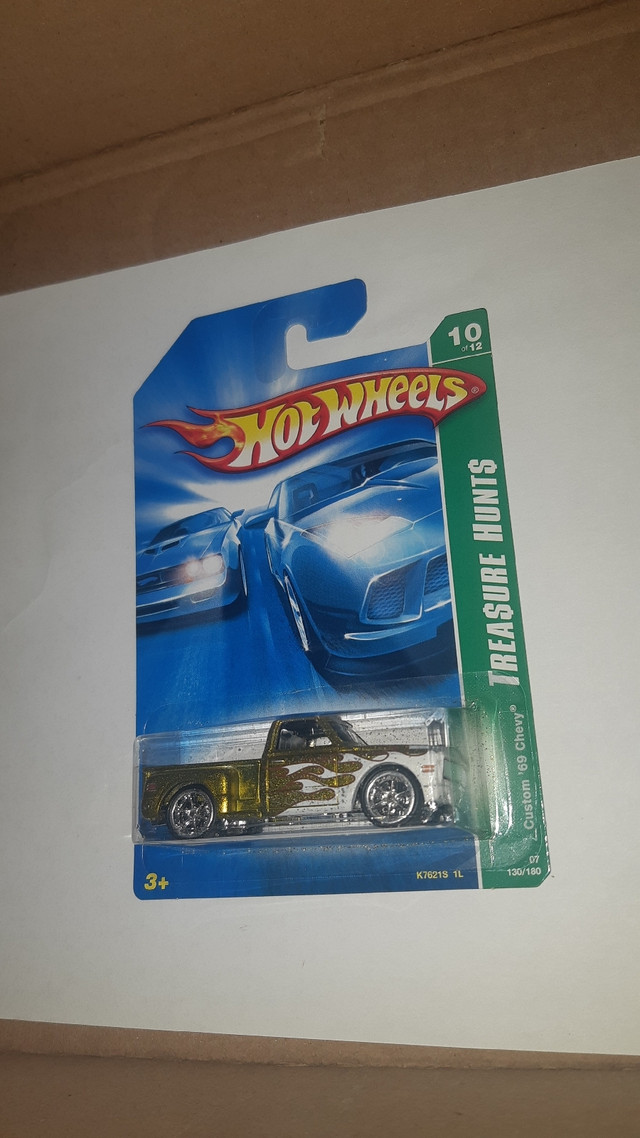 Custom '69 Chevy Pickup Hot Wheels 2007 Super Treasure Hunt NIP in Toys & Games in Guelph