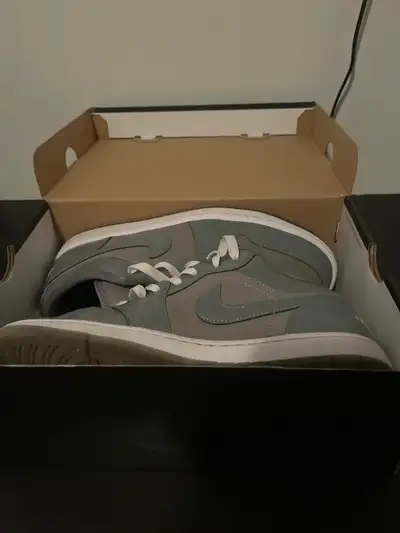 Jordan 1 low , View more