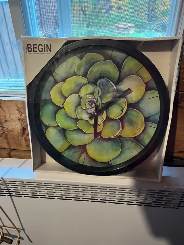 2 horloges 9$/chq in Other in Sherbrooke - Image 3