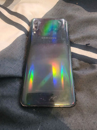 Samsung Galaxy A70 128 Gigs / Unlocked 