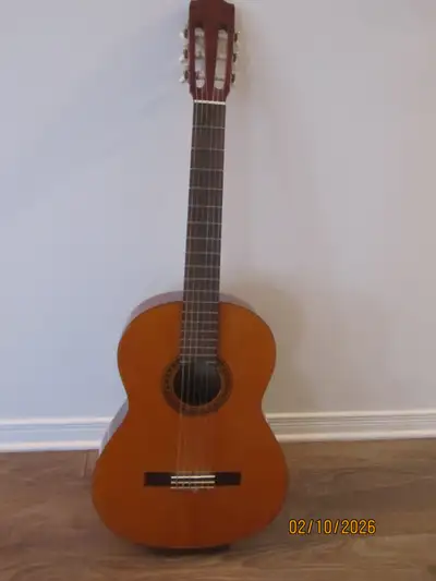 Guitar //Guitare, View more