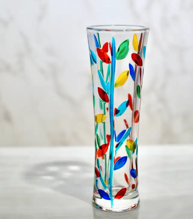 Artisan Handcrafted Italian Glass Vase – 7.5” Tall63611955993219121