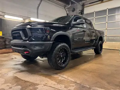 Vehicle Details • Year/Make/Model: 2023 Dodge Ram 1500 Rebel • Mileage: ~30,000 km • Drivetrain: 4x4...