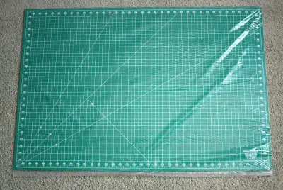 Brand new in original packaging, never used. Durable self-healing 5-layer construction. Reversible d...