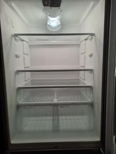 Réfrigérateur/Fridge Frigidaire Gallery, View more