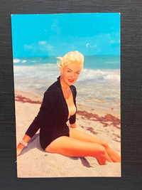 Carte Postal style Marylin Munroe photo par Bunny Yeager