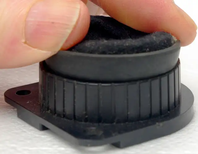 Sony PS- Turntable Isolation Rubber Feet in Stereo Systems & Home Theatre in Edmonton - Image 5