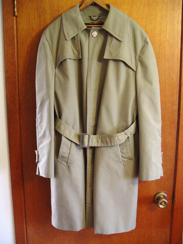 Man's Vintage Spring/Fall & Winter Coat. Size 42 Fort Erie in Men's in St. Catharines - Image 2