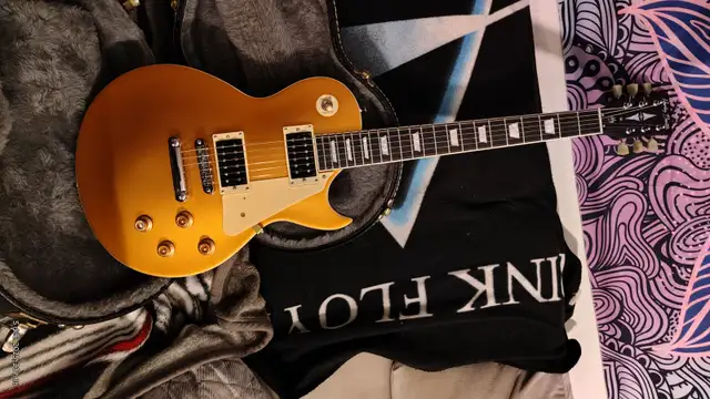 harley benton lespaul goldtop in Guitars in Sherbrooke - Image 5