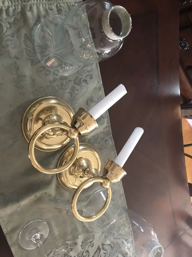 Brass candle holder sconce  in Home Décor & Accents in Ottawa - Image 4