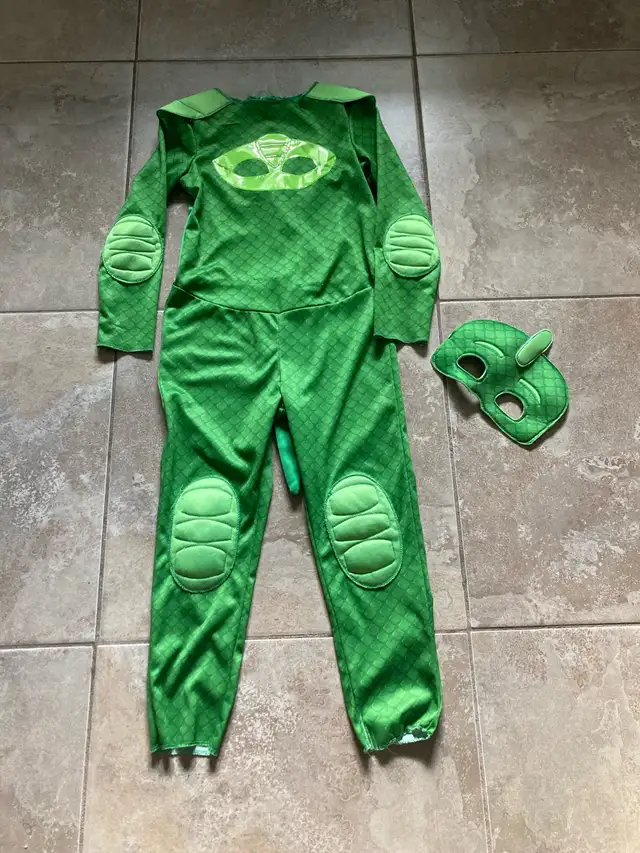 PJ Masks Gecko Costume Size 4-6 years old  in Costumes in Winnipeg - Image 2