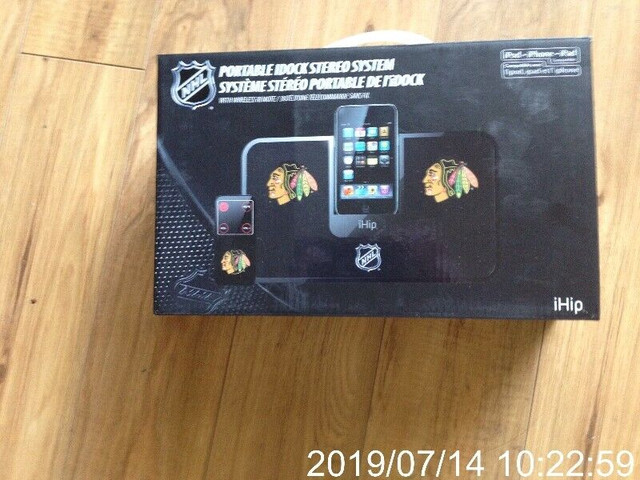 iHip NHL Portable idock stereo system Chicago Black Hawks in General Electronics in Thunder Bay