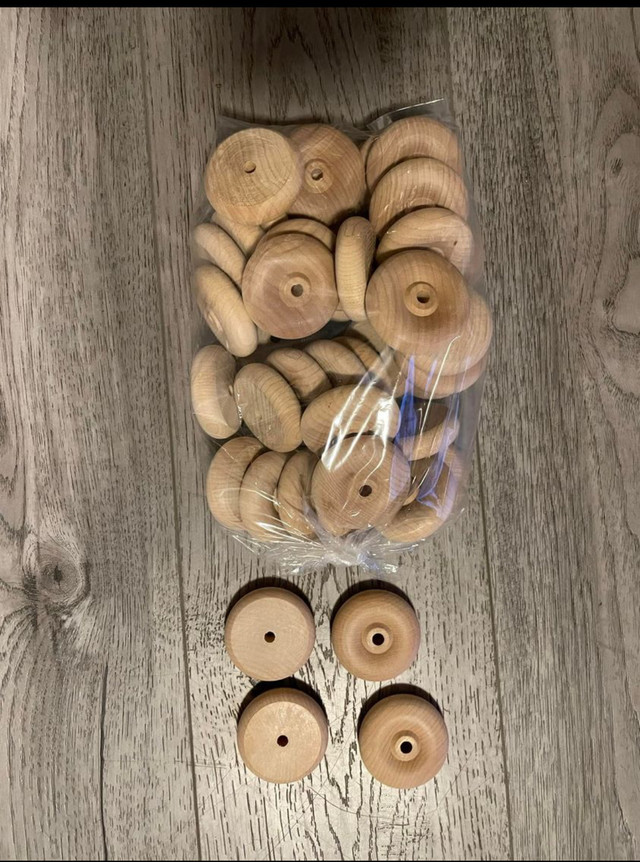 30 pcs Wood toy wheels 2" for crafts  in Hobbies & Crafts in North Bay