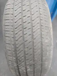 4 pneus été Bridgestone 275/50R22