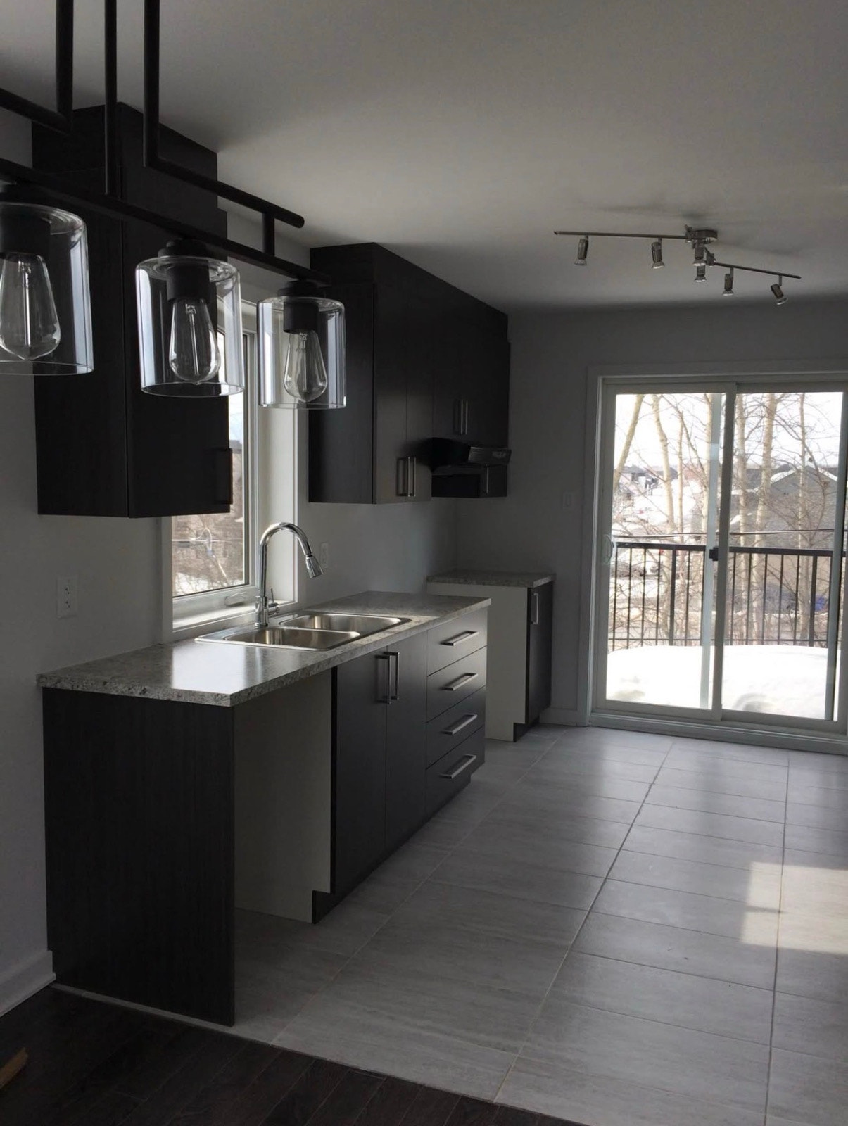 14435 Rue des Saules — photo 3