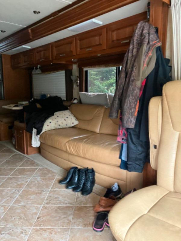 Motor Coach for sale in RVs & Motorhomes in City of Halifax - Image 2