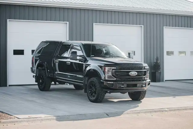 F350 Agate Black canopy557469115288791044