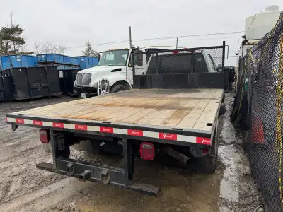 12’ flat bed / flat deck Come off 2025 f 550 No rust very clean