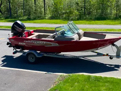 Princecraft Holiday DLX 2013 en bonne condition. Mercury 60hp « bigfoot ». Remorque galvanisée REMEQ...