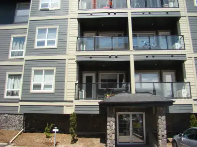 Available For Rent A beautifully furnished, luxury 2bedroom 2bathroom condo, second floor in a newer...