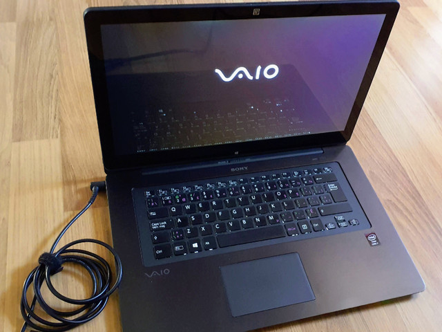 Sony Vaio Fit 15A with box - i7 - 12GB - 1TB ssd - touch in Laptops in Saint John - Image 2
