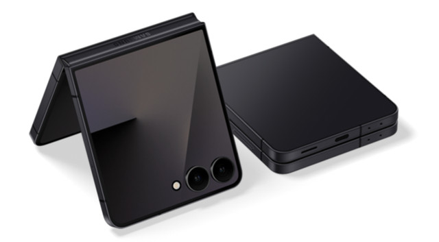 Samsung BNIB Flip7 512GB in Cell Phones in City of Toronto