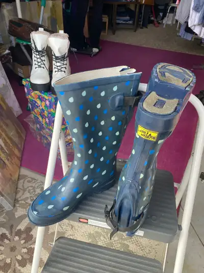 Ruber boots, blue, size 8, black size 7, View more