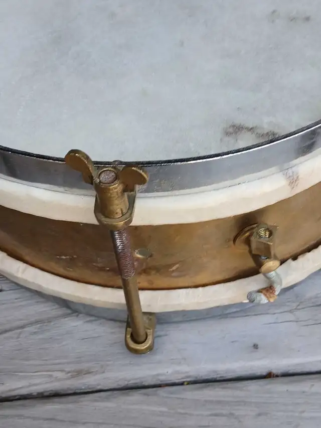Vintage 8 lug 12" Brass Marching Snare Drum in Drums & Percussion in Oakville / Halton Region - Image 3