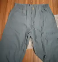 New Cargo Pants, 6 pockets, light weight, size 28, waist 28 1/4"