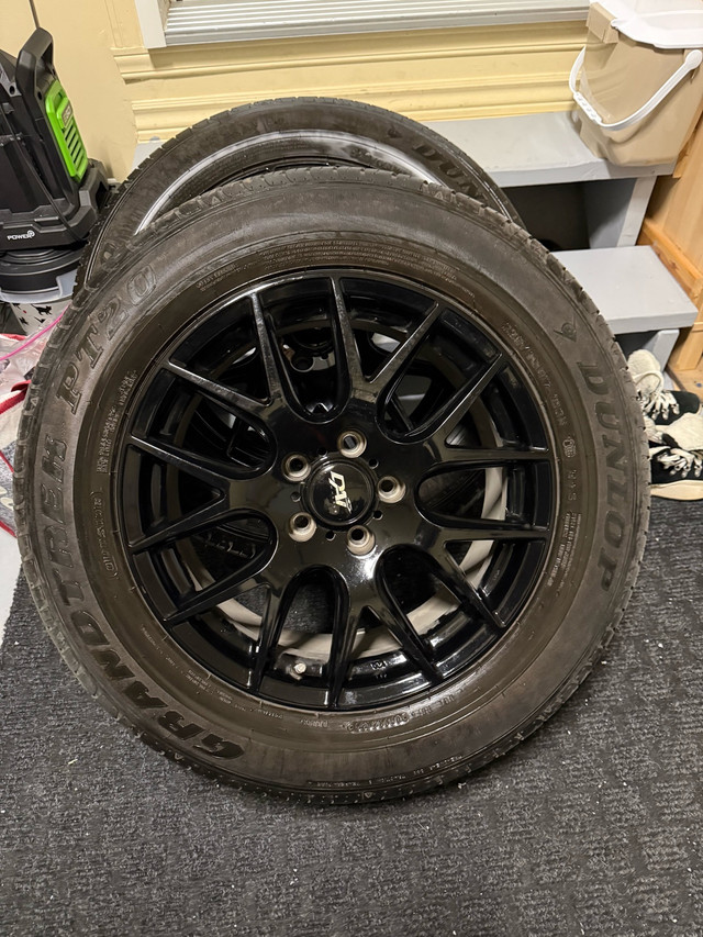 Honda CRV 225/65/R17 Dunlop 5x114.3 dans Pneus et jantes  à Laval/Rive Nord