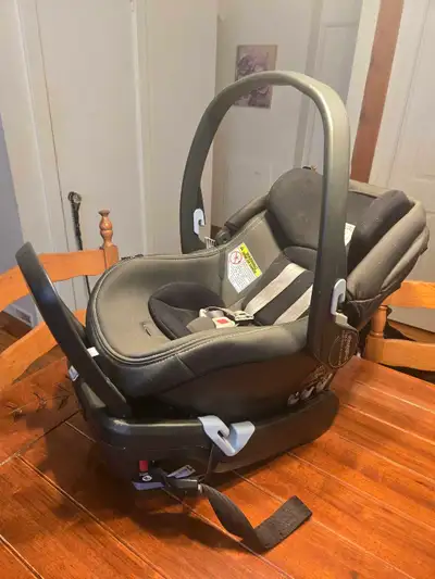 wonderfold wagon pet stroller Buddy for Small and Medium Pets, up to 48.5 lbs It has front and Revolution 2012 Bob Double Size:7ft4 - 2pc - 4-8kg knotts