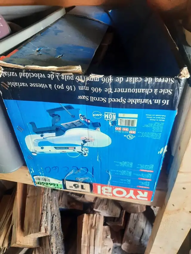 Ryobi 16" scroll saw in Power Tools in Mississauga / Peel Region - Image 4