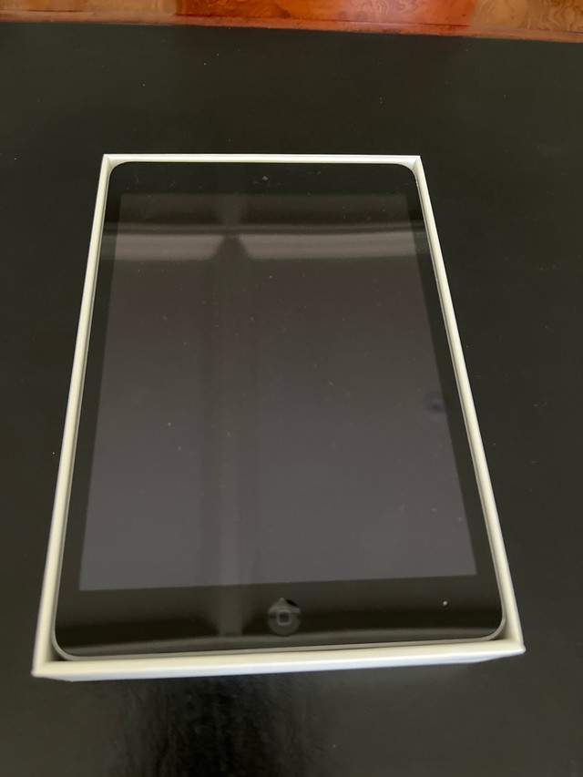 iPad Mini 2 16GB space Grey in iPads & Tablets in Markham / York Region - Image 3