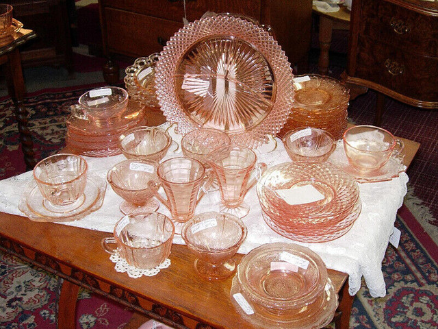 WANTED - pink depression glass in Arts & Collectibles in Sault Ste. Marie