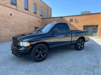 2003 Dodge Ram 1500 - 104,000 kms 5.7 Hemi 5spd Auto Original paint Winter stored, garage kept 3.92...