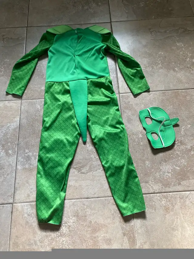 PJ Masks Gecko Costume Size 4-6 years old  in Costumes in Winnipeg - Image 3