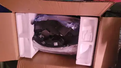 brand new, they sent the wrong lights. asking 160