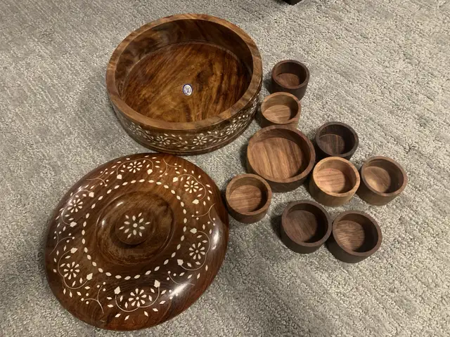 wood spice box with 9 compartments  in Storage & Organization in Mississauga / Peel Region - Image 3